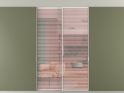 Алюминевая перегородка vn2_07 Алюминий пудровый белый Прозрачное розовое стекло, триплекс, 6мм. Цвет Алюминий пудровый белый. Материал Алюминий в эмали. Коллекция Перегородка Formato внутри проёма двустворчатая со скрытым креплением в потолок. Картинка.