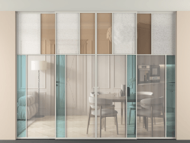 Алюминевая перегородка vntp4_4 Алюминий тёплый серый Четыре стекла. Цвет Алюминий тёплый серый. Материал Алюминий в эмали. Коллекция Перегородка Mosaic внутри проёма четырёхстворчатая со скрытым креплением в потолок. Картинка.